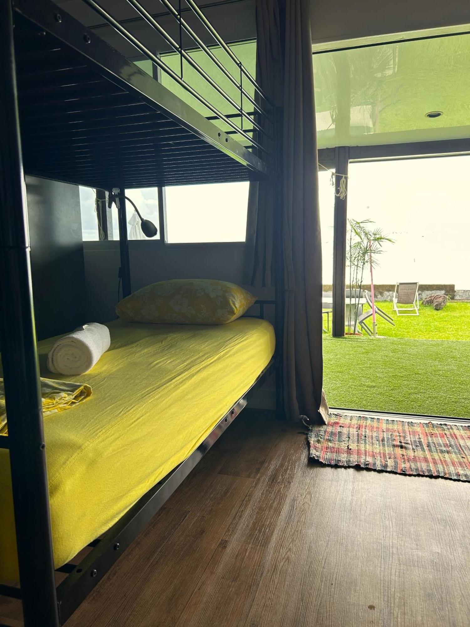 Hava'E Lodge Teahupoo Eksteriør billede